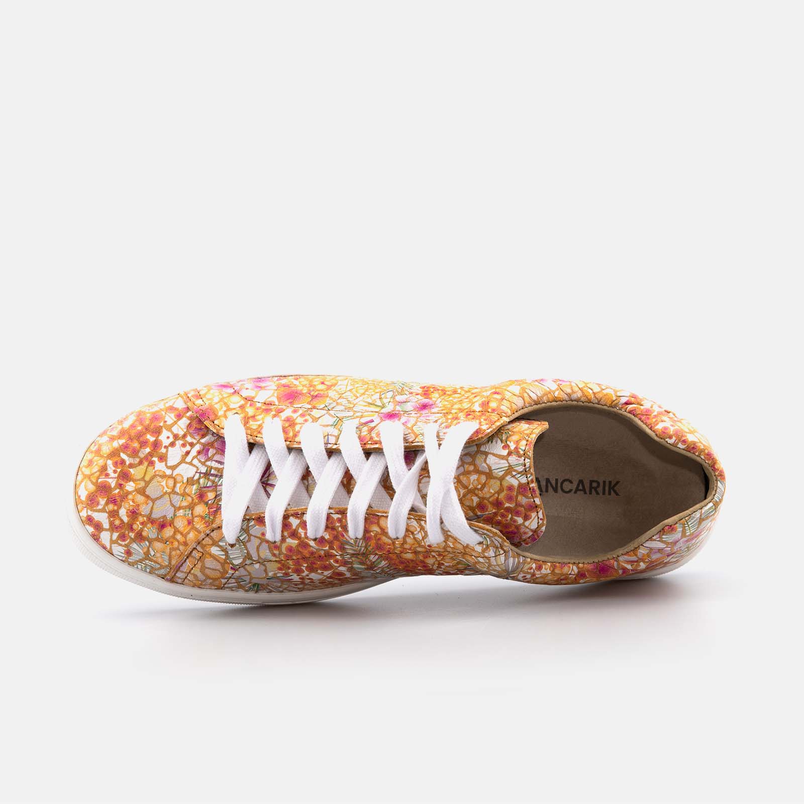 Tommy Yellow Flowers